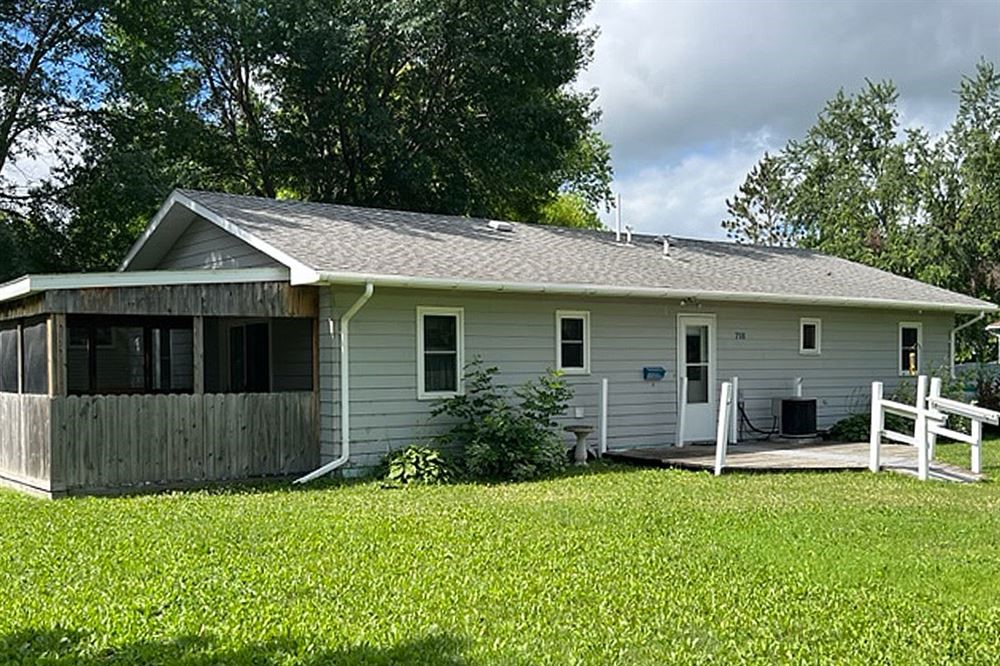 Sollie Realty 4653 Details