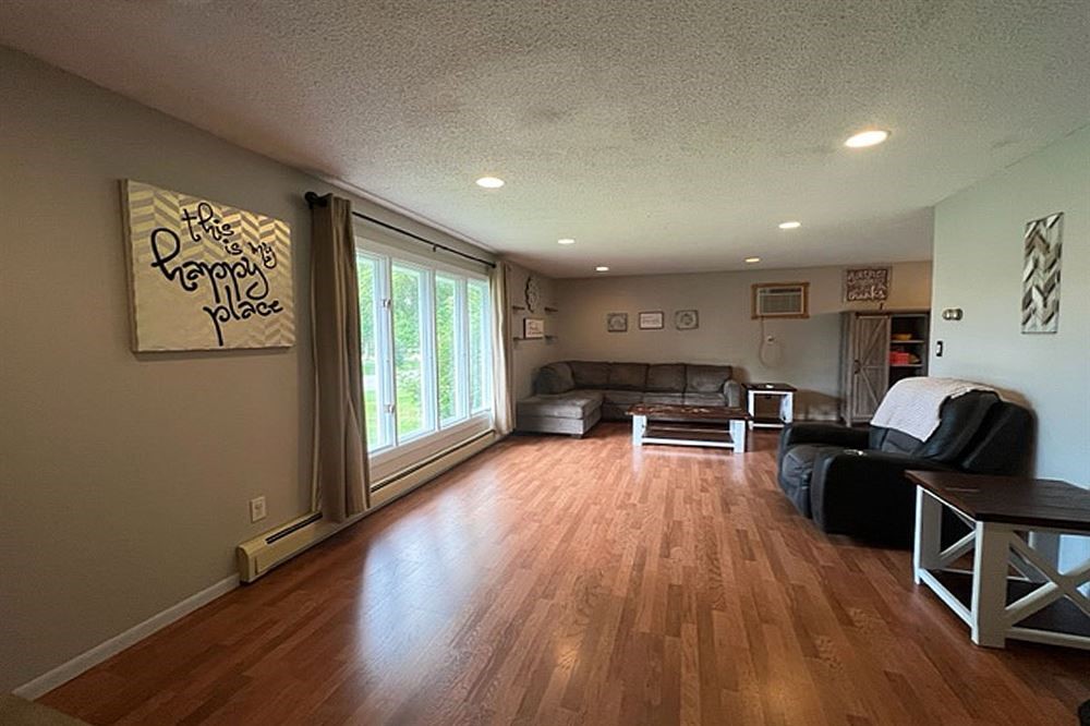 Sollie Realty 4669 Details